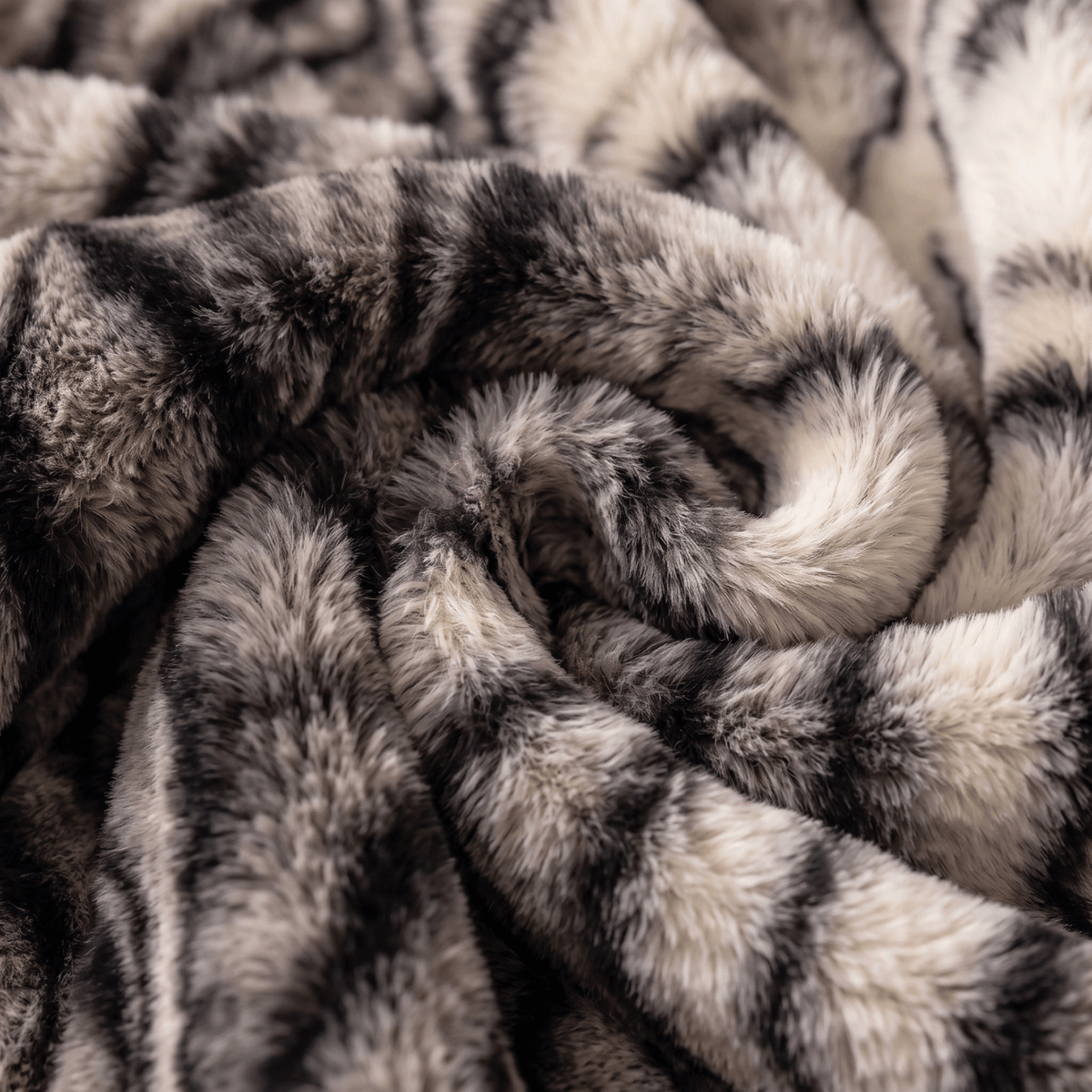 DRIFT Cozy Blanket (Buy 1 Get 1 Free)